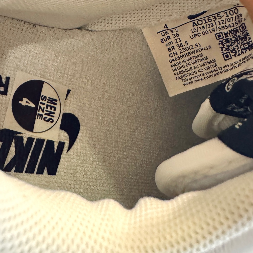Nike Air Force 1 Low Retro Sneakers - Picture 7 of 9